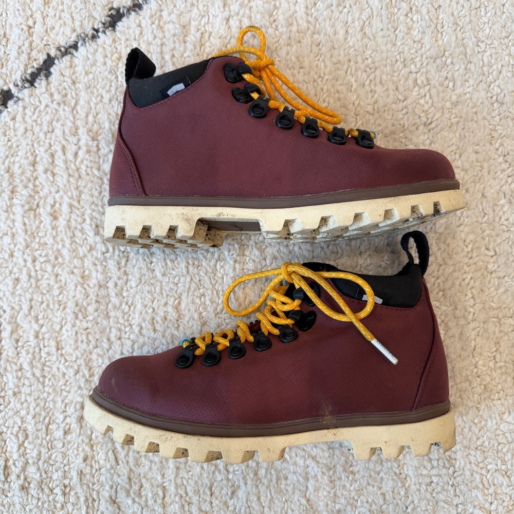 Native Shoes - Fitzsimmons trek boots - women's size 7